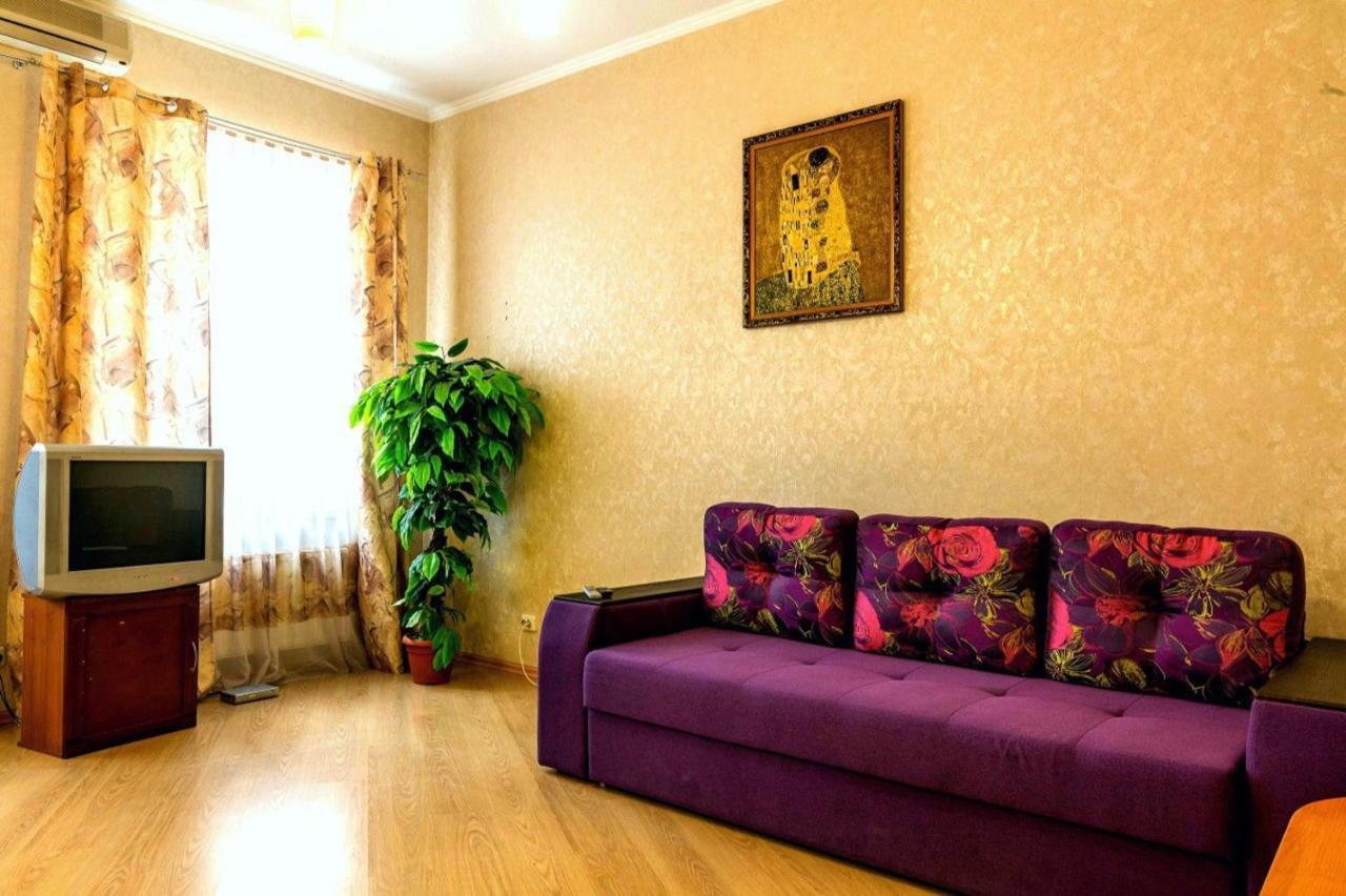 Large Apartment In The Center Dnipro Dış mekan fotoğraf