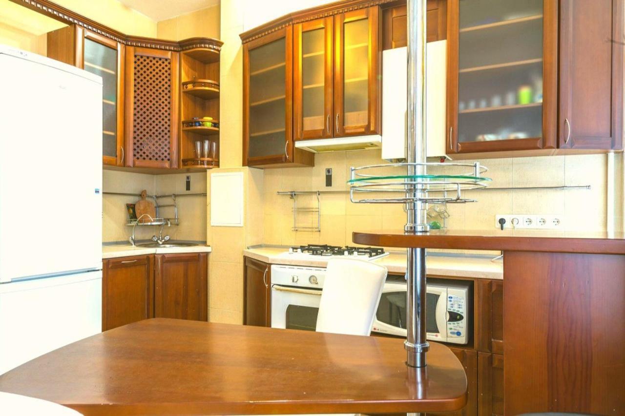 Large Apartment In The Center Dnipro Dış mekan fotoğraf
